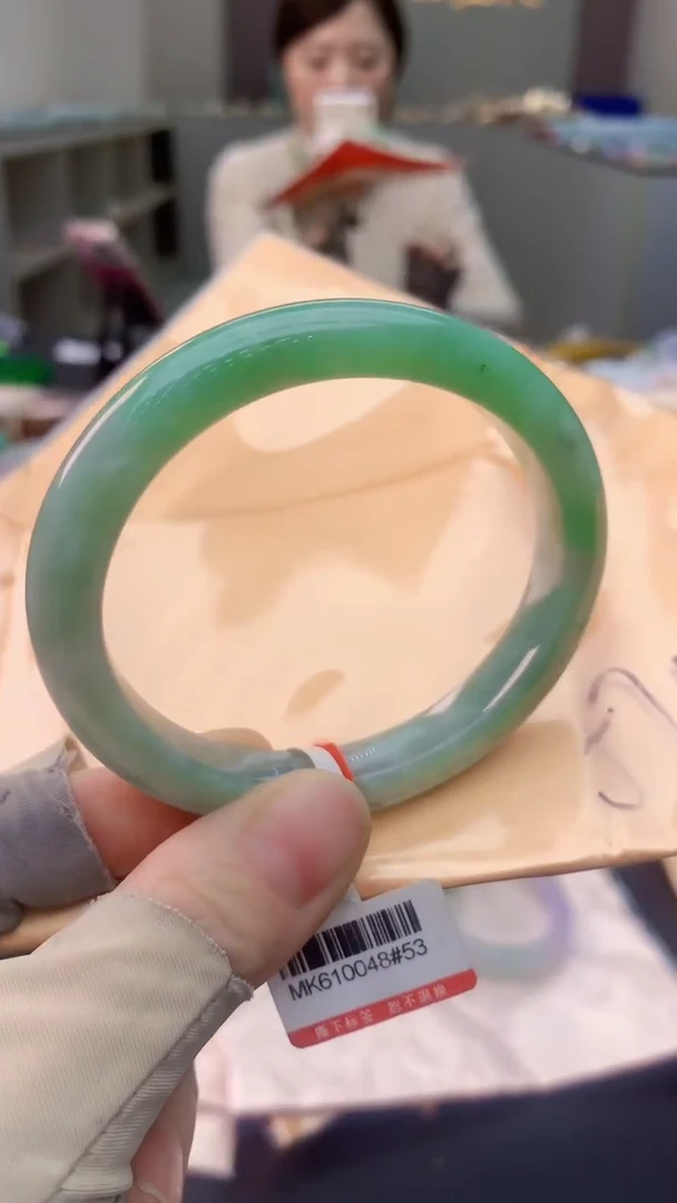 未镶嵌手镯翡翠0550818326