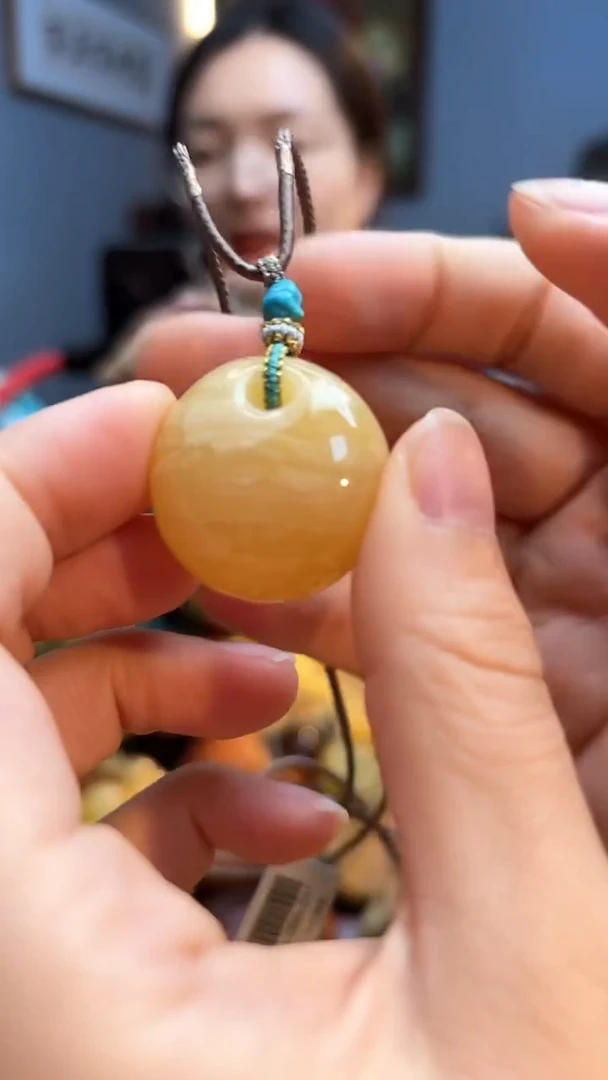 琥珀颈饰未镶嵌吊坠