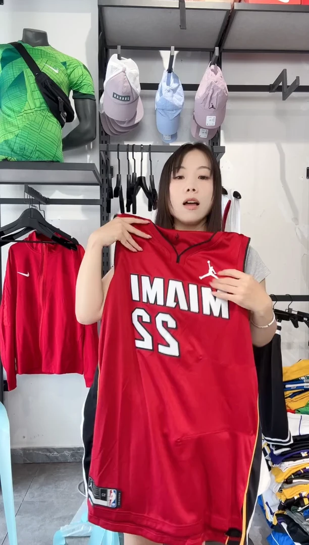1204编码 耐克卫衣服饰过款为准 尺码XL