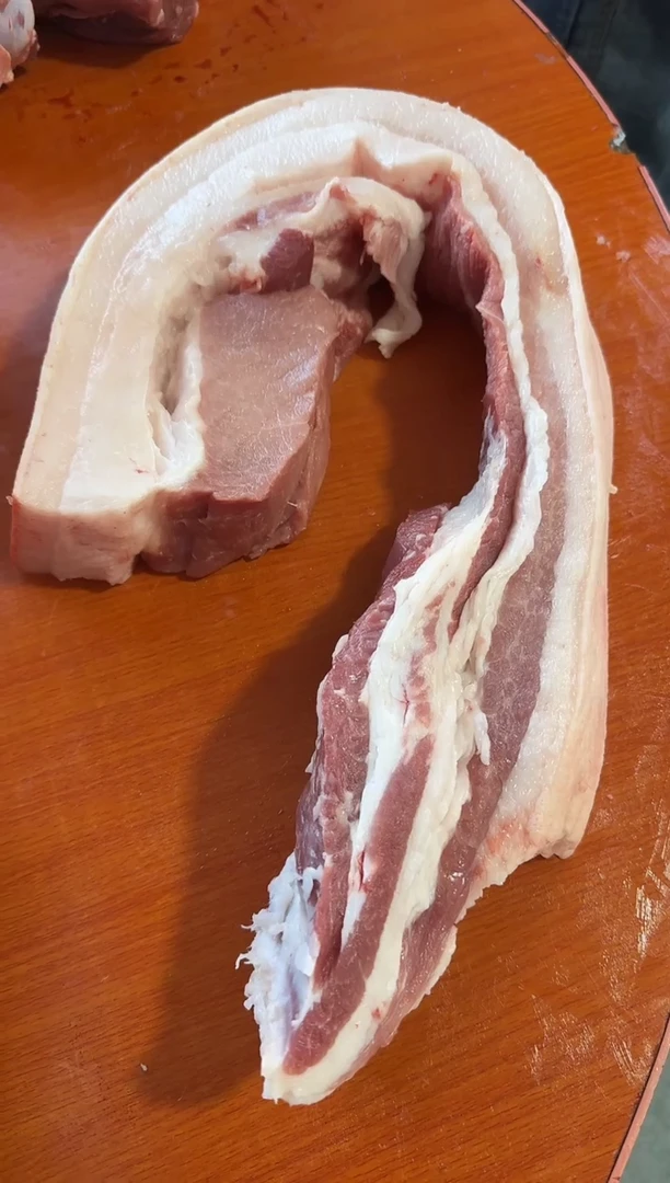 中国大陆180食用农产品凤*猪五花肉2.63凤5