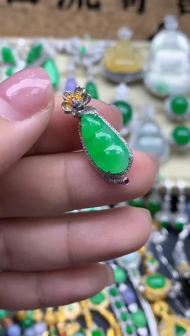 【闪购商品】翡翠颈饰18K金镶嵌399-中国好珍宝