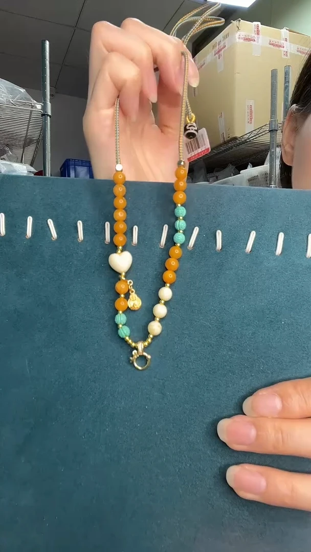 未镶嵌琥珀裸石A1370天然蜜蜡