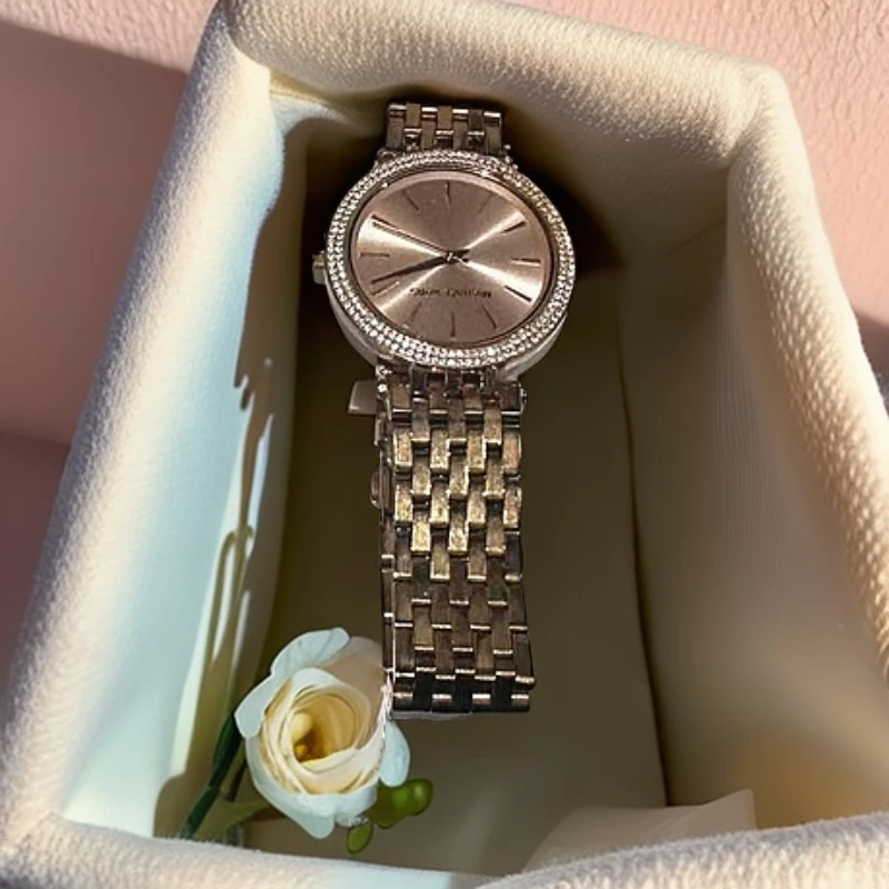 95新 MICHAELKORS/迈克高仕 玫瑰金钻盘手表1133 2489