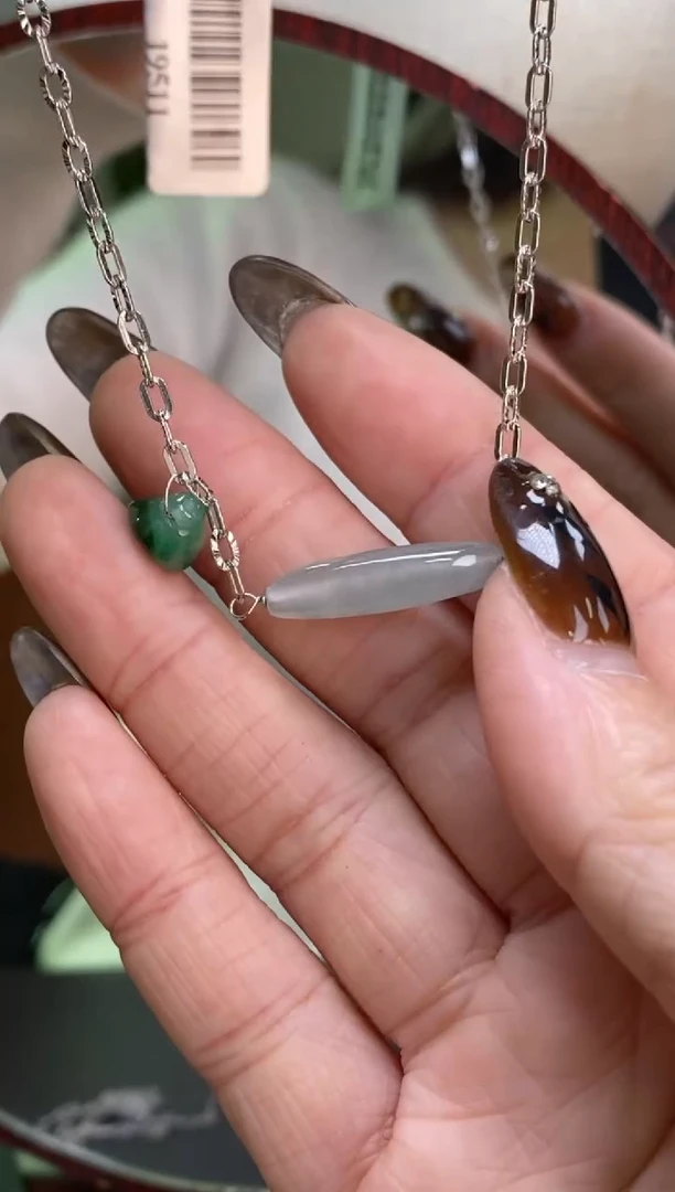 颈饰银S925镶嵌翡翠19511