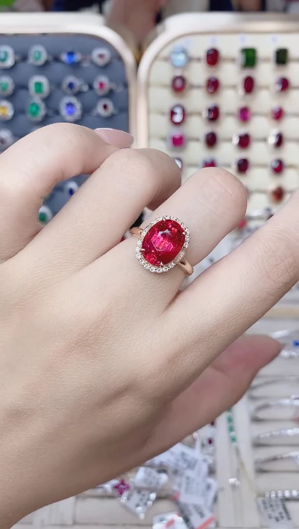 18K金镶嵌碧玺戒指碧玺6.1CT