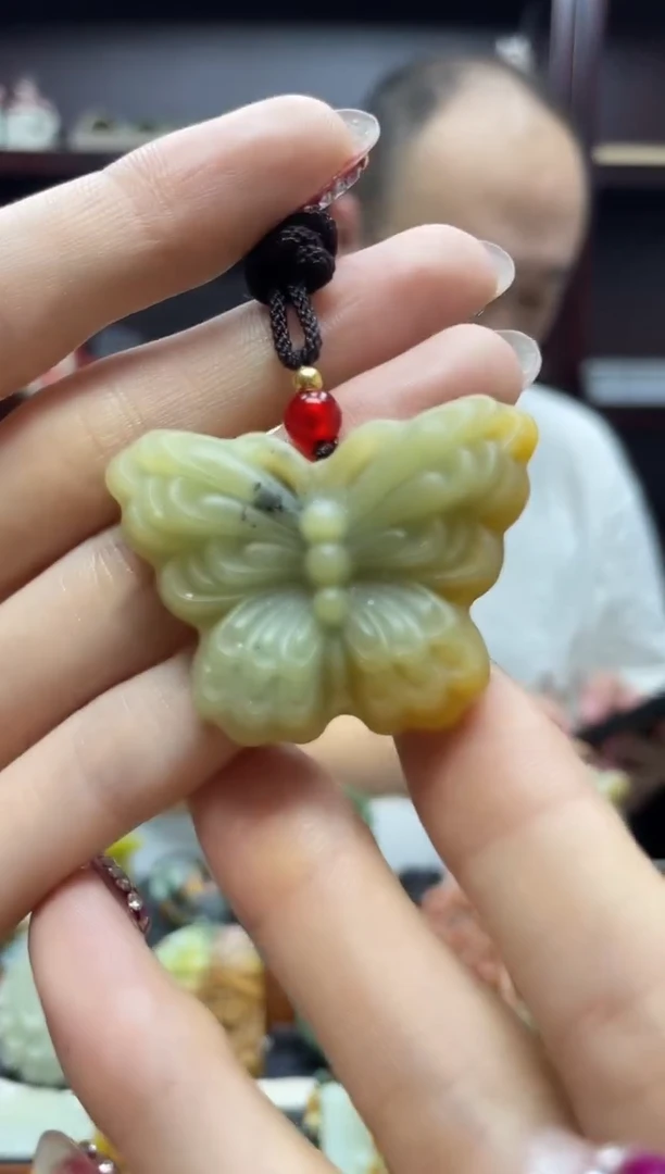 未镶嵌岫玉吊坠·
