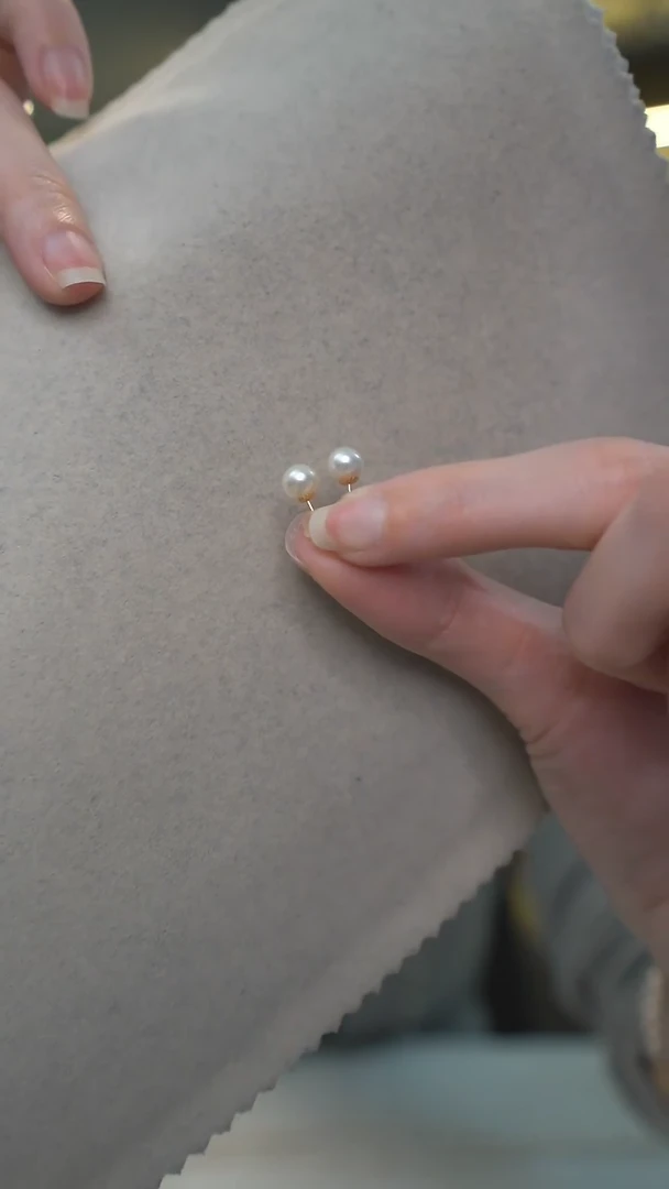 【闪购商品】淡水珍珠耳饰18K金镶嵌通体18K金    白色耳钉