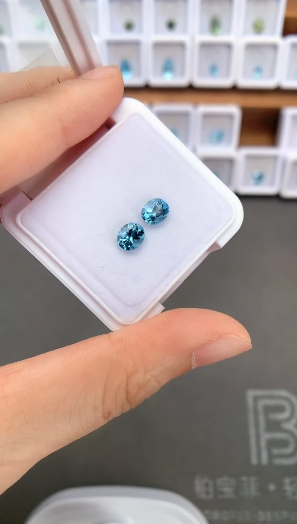 未镶嵌裸石定制海蓝宝石1.25ct 01058