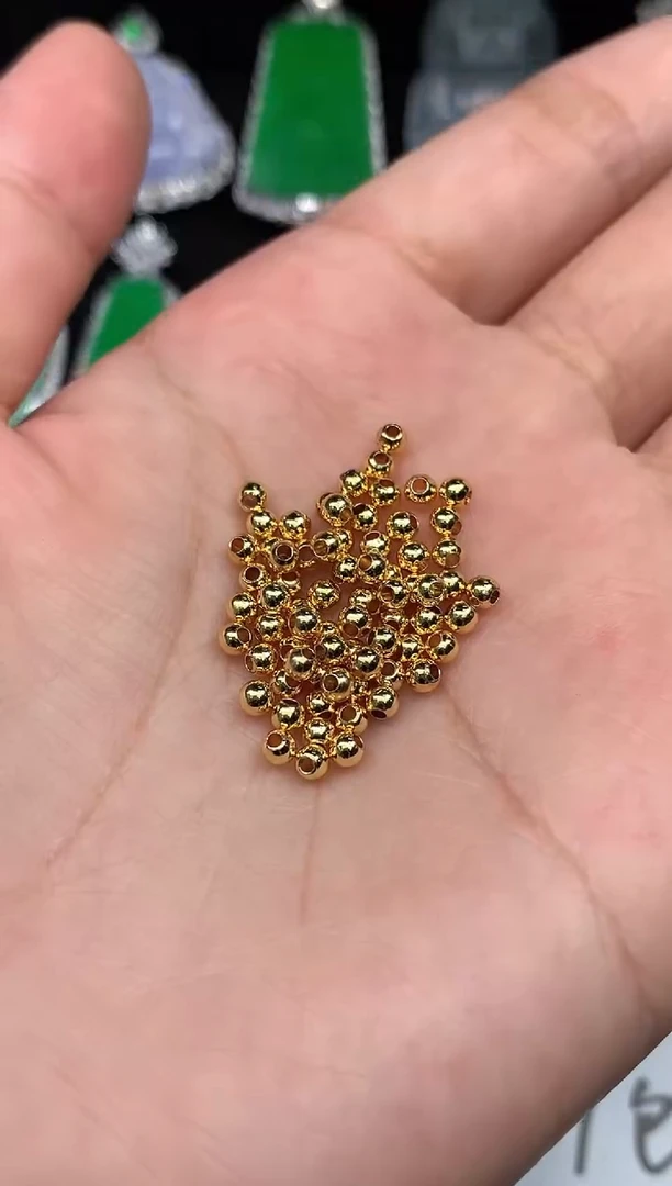 颈饰18K金镶嵌翡翠嘟*?金珠子