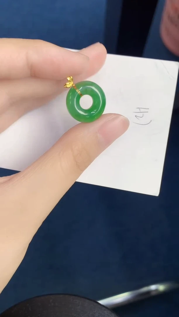 翡翠18K金镶嵌颈饰天然翡翠緬甸A貨