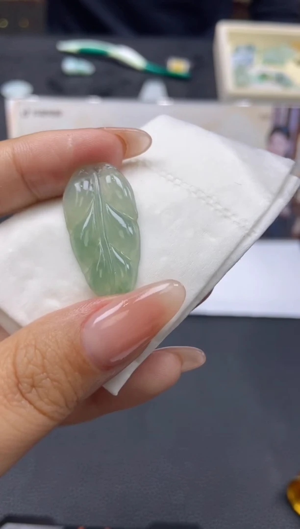 【闪购商品】定制翡翠18K金镶嵌天然翡翠A货169
