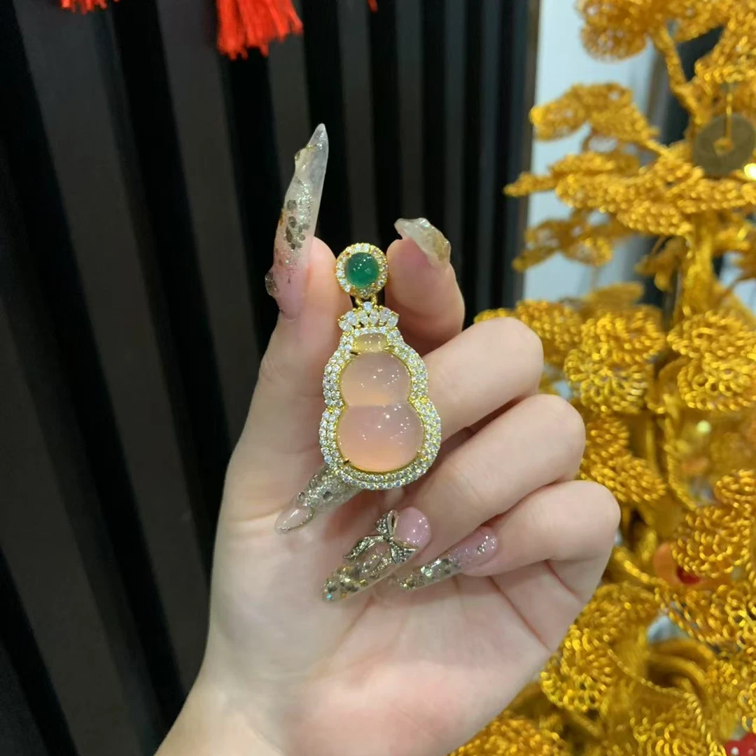 玛瑙玉髓葫芦吊坠！