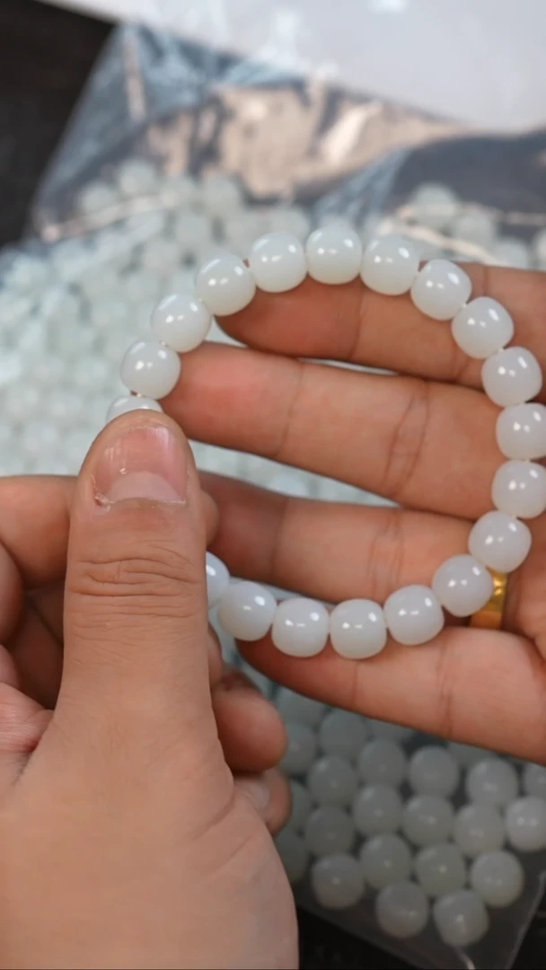 未镶嵌手串和田玉多样性发一件THTY40