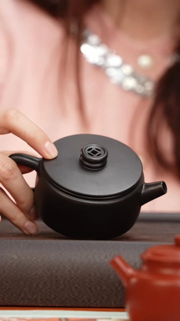 【闪购商品】紫砂茶壶东篱还原烧铜钱光素汉瓦150CC
