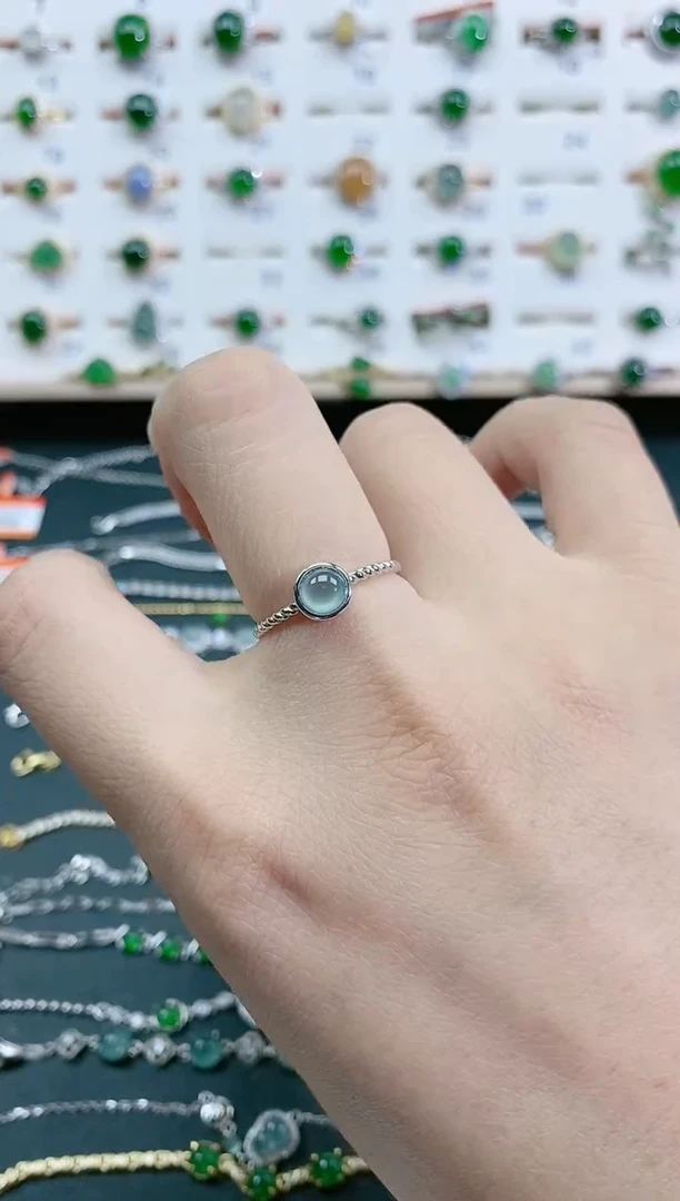 翡翠戒指银S925镶嵌天然翡翠