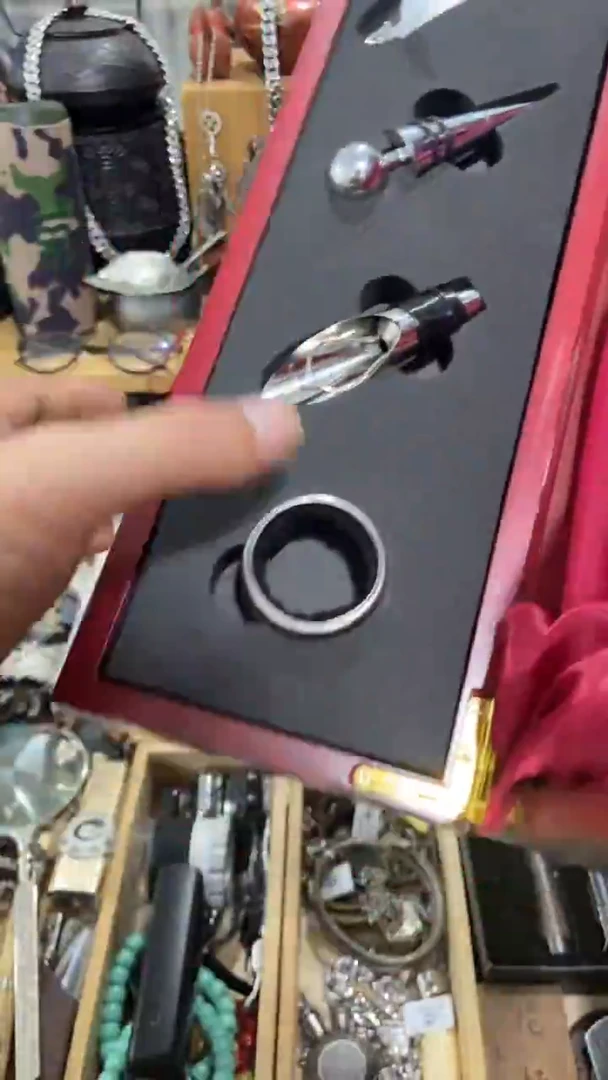 瓷片闪购商品  如图所示