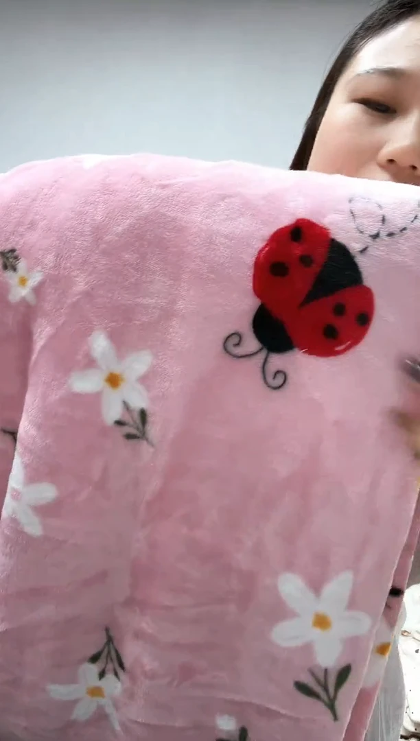 法兰绒1.5x1.8左右已主播介绍为准