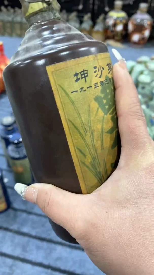 【闪购商品】瓷片手工工艺；精美摆件，