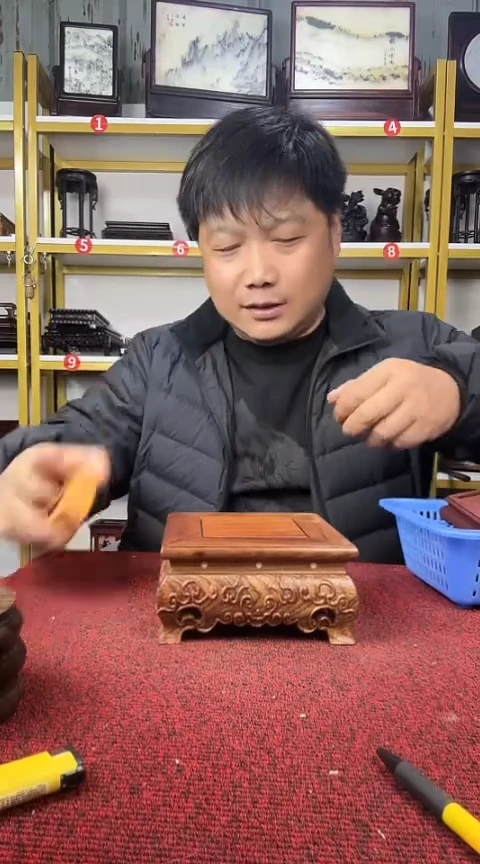 木用****6刺猬紫檀正方底座14CM