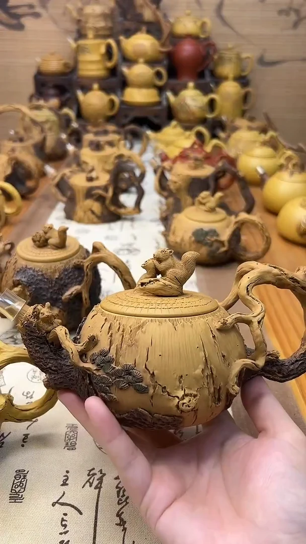茶壶紫砂心*树桩松鼠壶