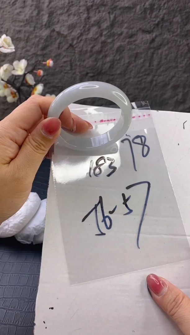 (按圈口价格加购）手镯