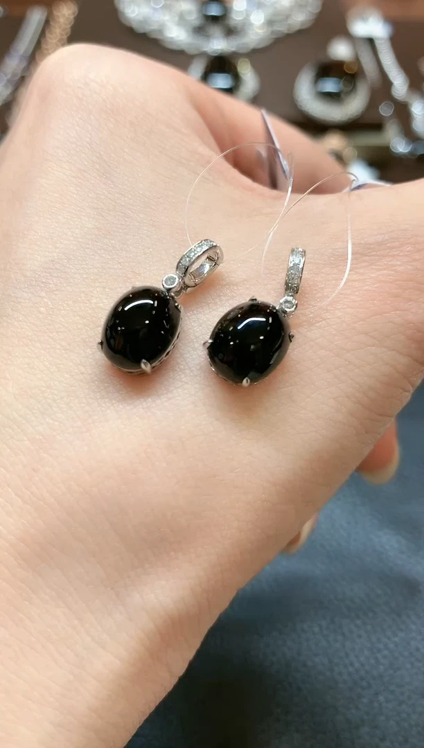 【闪购商品】翡翠吊坠(不含链)18K金镶嵌b14不退换多样性一件发货