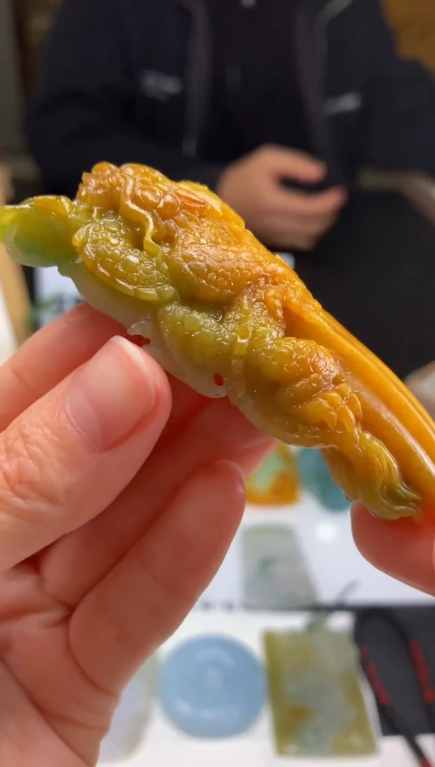 【闪购商品】定制翡翠未镶嵌吊坠-85042