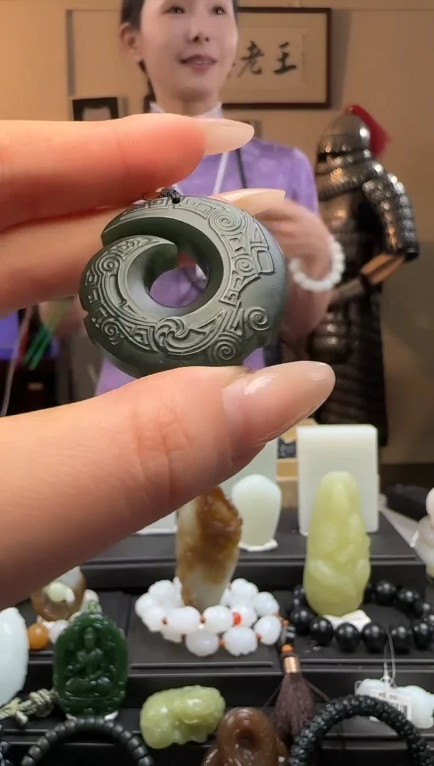 【闪购商品】和田玉青玉风生水起未镶嵌吊坠