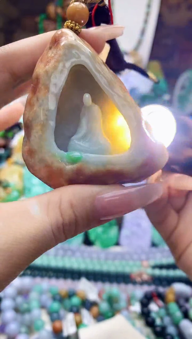 颈饰未镶嵌翡翠天然A货翡翠