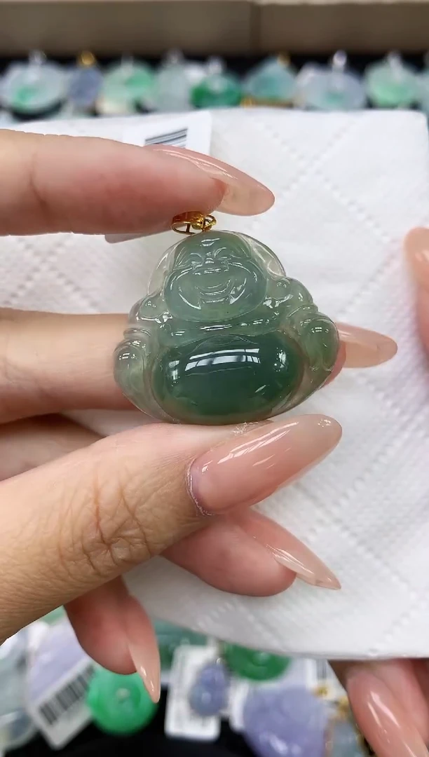 颈饰18K金镶嵌翡翠11111111111