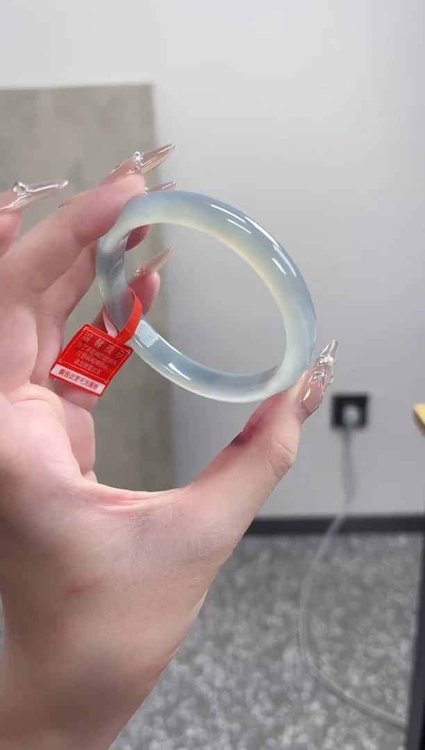 【闪购商品】玛瑙/玉髓手镯未镶嵌57-58圈 需要包容