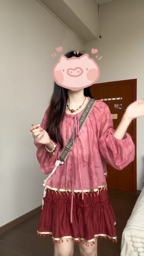 开春穿搭超好看温柔独特小香风时尚粉色衬衫红色高腰半身裙套装