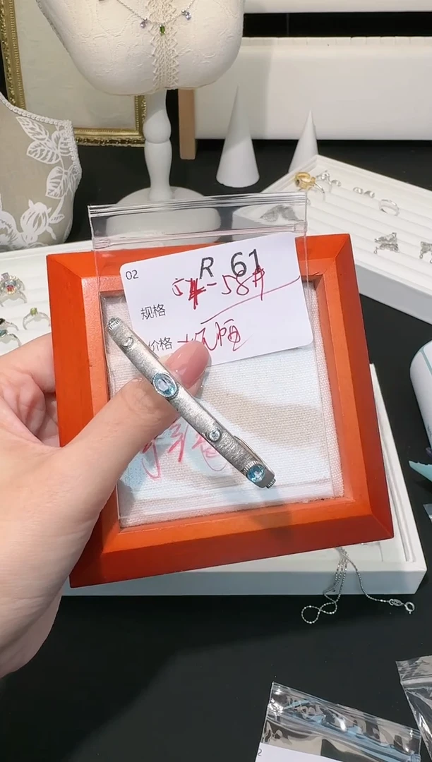 【闪购商品】托帕石手链银S925镶嵌多样性发一R61