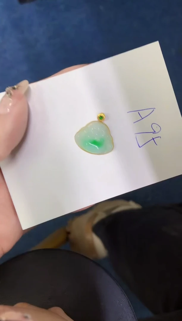 【闪购商品】翡翠颈饰18K金镶嵌0000000000