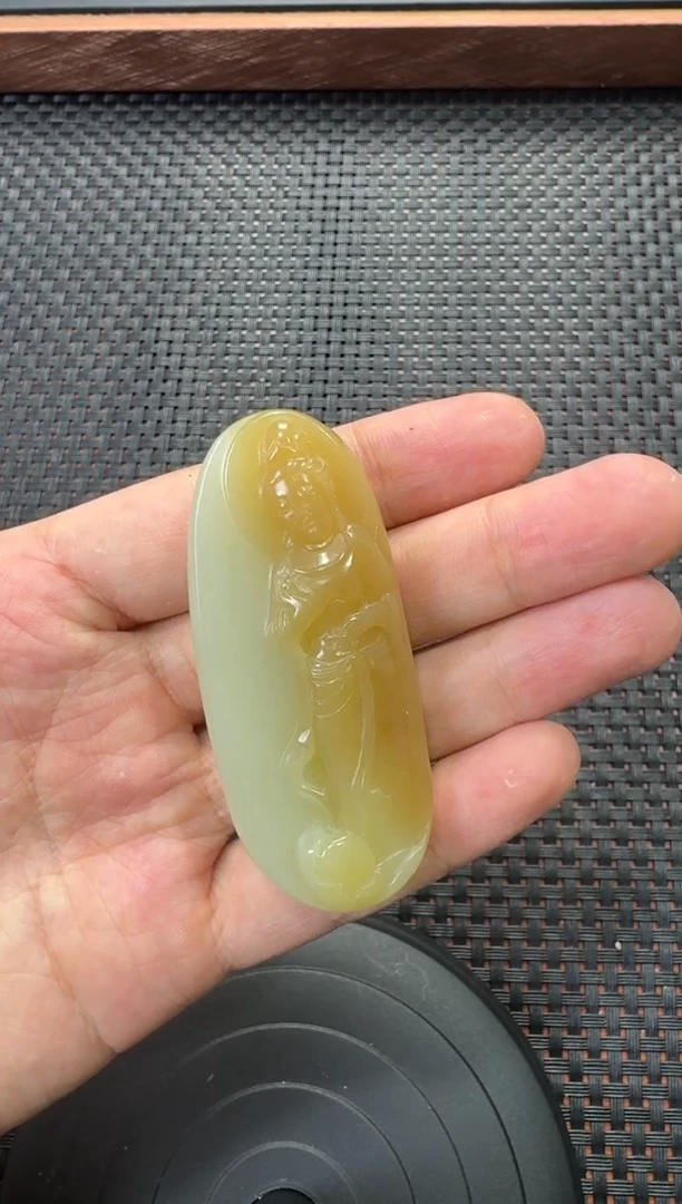 未镶嵌和田玉把件若羌糖青白观音