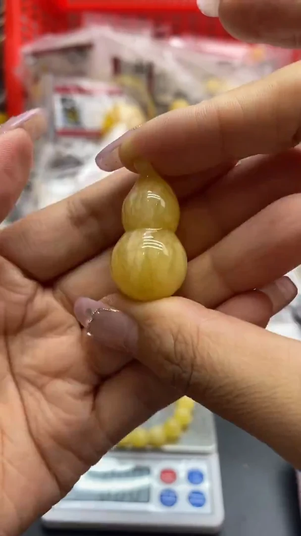 琥珀未镶嵌珠宝奇石1565