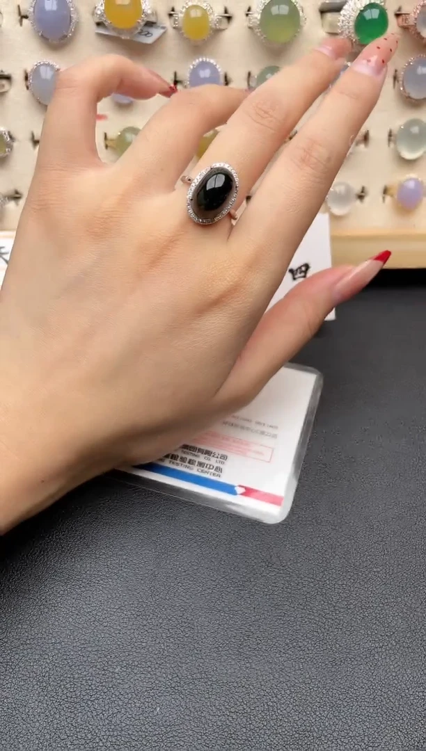 【闪购商品】翡翠戒指银S925镶嵌一物一证一礼盒