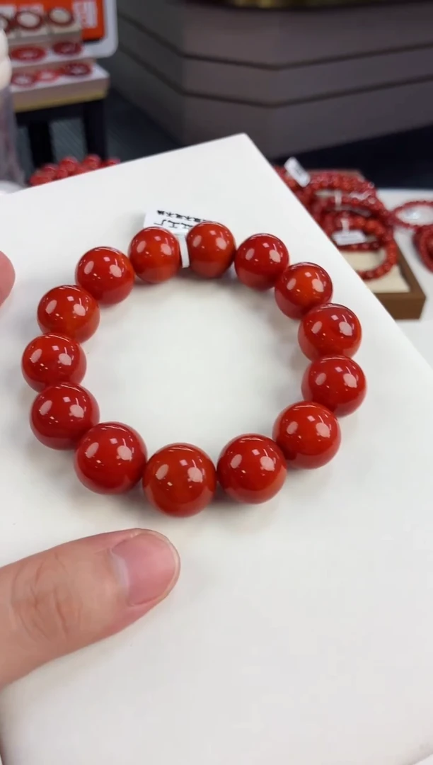 未镶嵌瓦西手串17*南红玛瑙一个/条