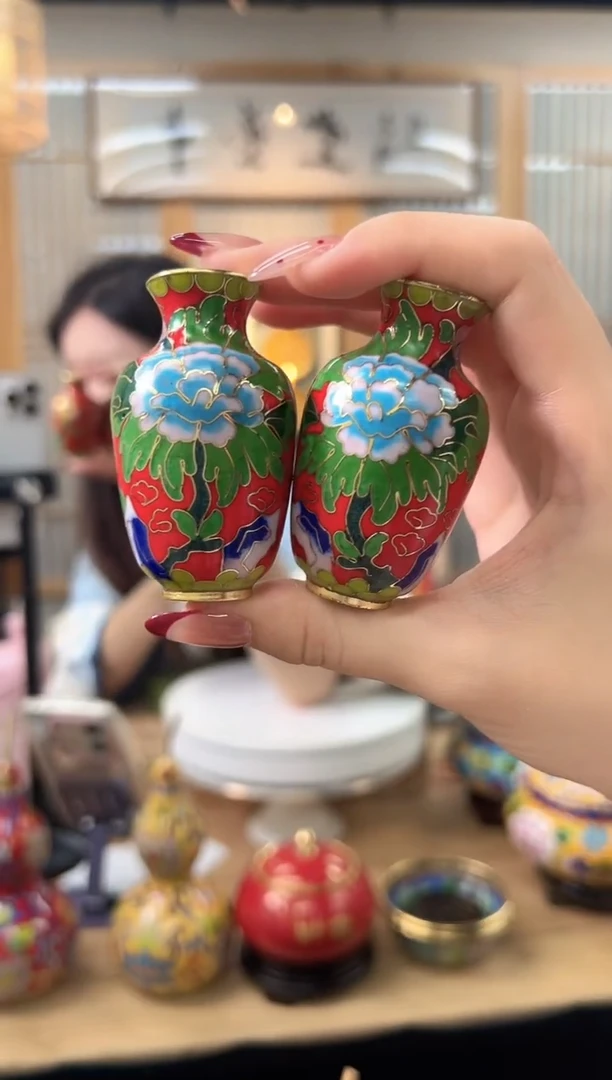 【闪购商品】景泰蓝2.5寸老货对瓶LHDP001红色