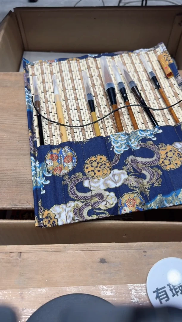 瓷器金**哥闪购商品  如图 中古品默认微瑕