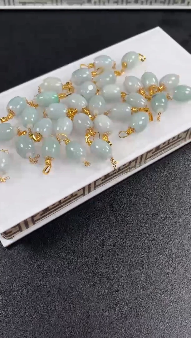 未镶嵌挂件翡翠恒****?多样性发一件