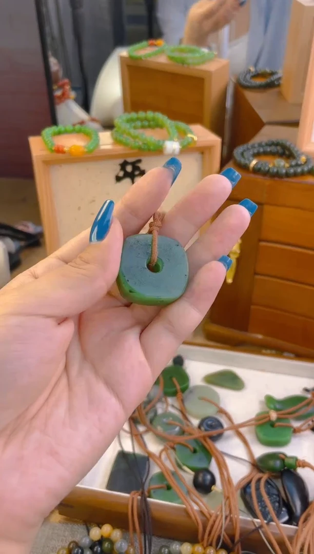 手链未镶嵌和田玉碧玉方扣