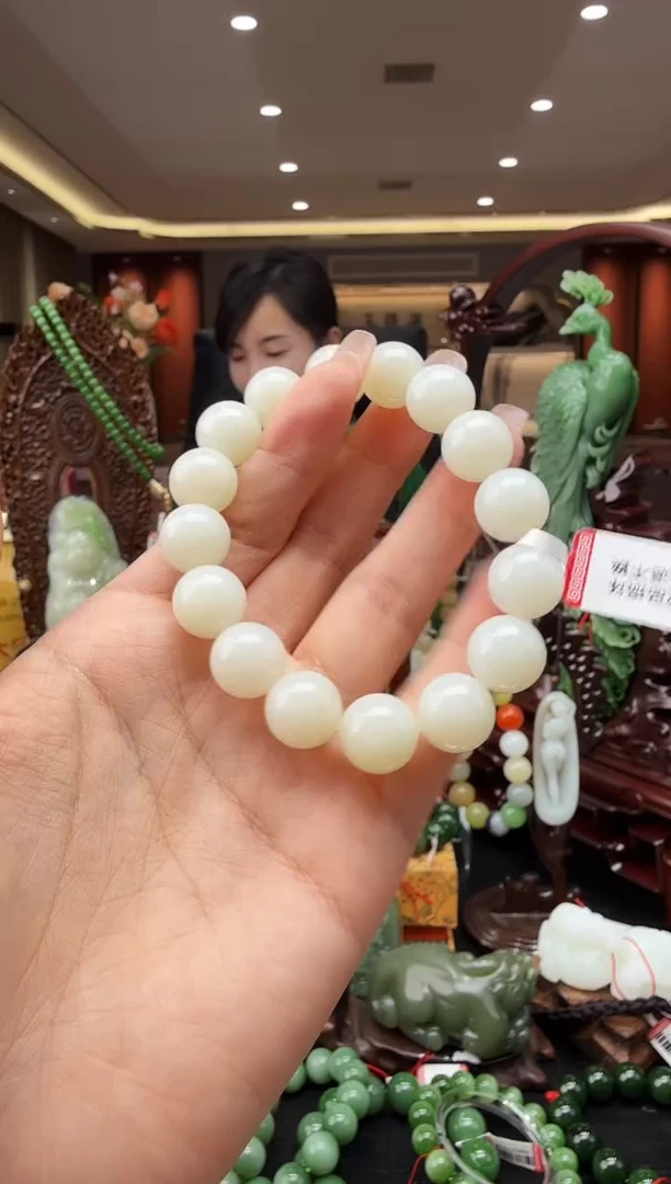 颈饰未镶嵌和田玉42qm12+