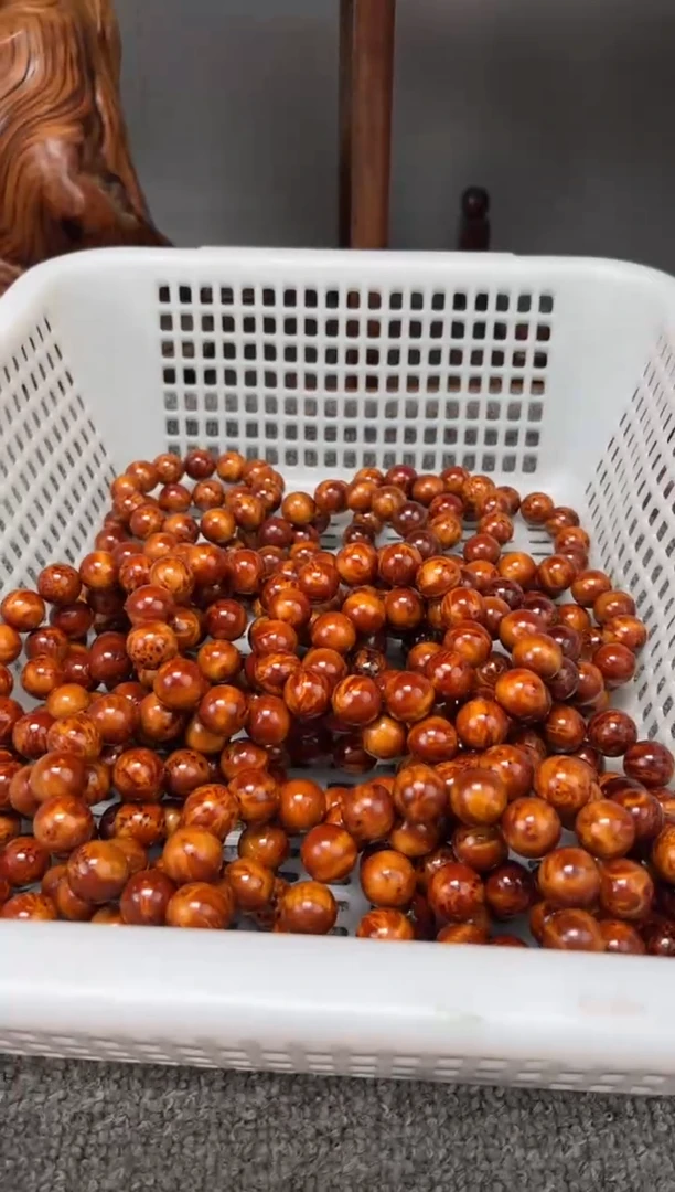 柏木（崖柏）1.8玉化瘤疤闪电  已包浆