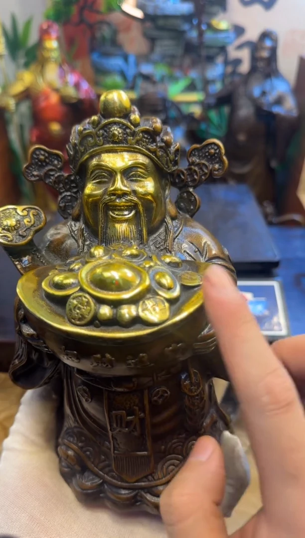 潼潼古铜只卖真铜！（站财神）