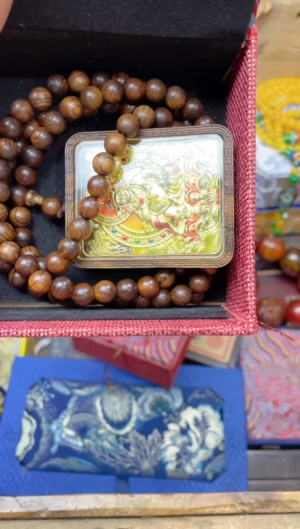 【闪购商品】大叶紫檀（黑酸枝木类）点击链接下单即可