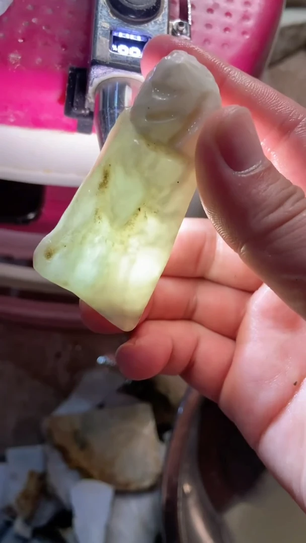 配石翡翠翡翠边角料未加工82