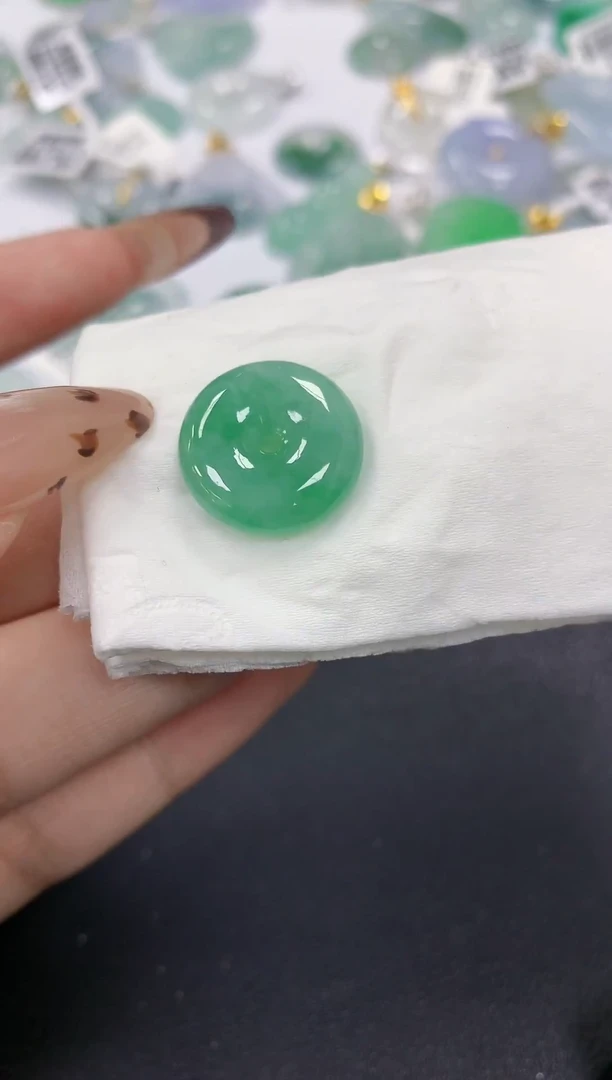 颈饰未镶嵌翡翠a货假一赔三支持复检百元上9元证书费自理