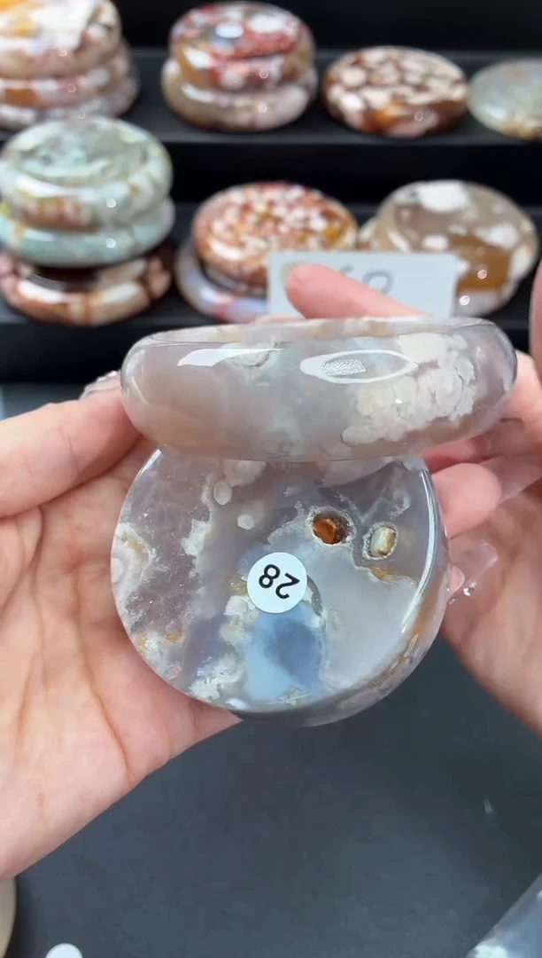 手镯玛瑙/玉髓未镶嵌石英质玉60圈(赠送镯心)圈口建议拍大