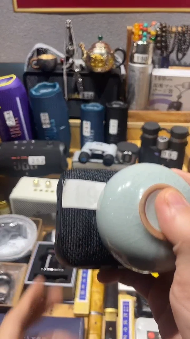 瓷片闪购商品 如图所示